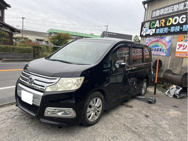 ホンダ　ステップワゴンスパーダ　Z　バースト　走行不可　レッカー　タイヤ　交換　バランス調整　佐賀県　三養基郡　みやき町　みやき