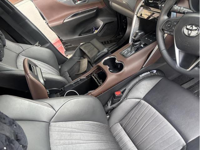 トヨタ　ハリアーハイブリッド　Z　内装補修・修理　センターコンソール　交換　佐賀県　三養基郡　みやき町　みやき