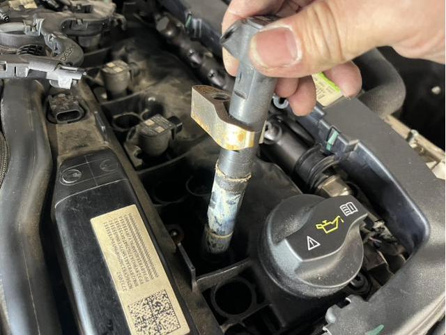 メルセデス・ベンツ　Ｅクラス　E220ブルーテックアバンギャルド　エンジン関連修理・整備　エンジンかからない　保障修理　インジェクター　交換　佐賀県　三養基郡　みやき町　みやき