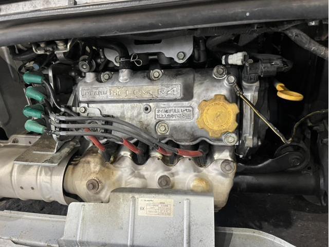 スバル　サンバーバン　VB　エンジン関連修理・整備　ウォーターポンプ付近から　エンジンオイル　漏れ　ウォーターポンプ　ベルト　エンジンオイル　交換　佐賀県　三養基郡　みやき町　みやき