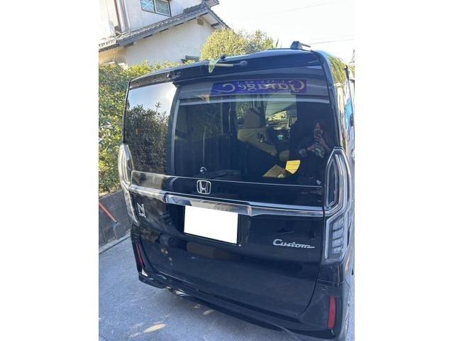 ホンダ　Ｎ－ＢＯＸ　板金塗装後　リアガラス　取付　佐賀県　三養基郡　みやき町　みやき