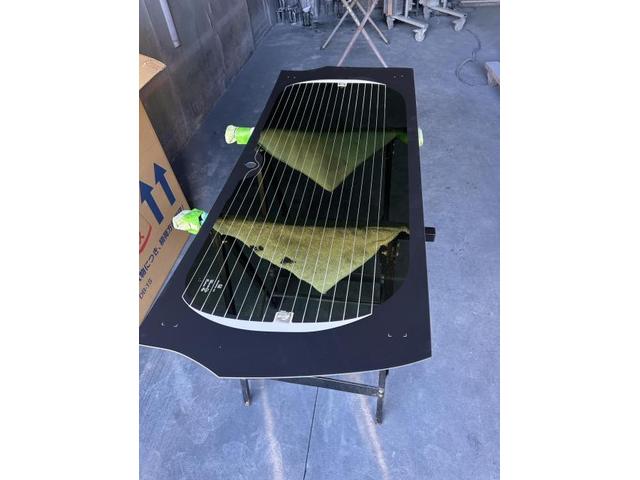 ホンダ　Ｎ－ＢＯＸ　板金塗装後　リアガラス　取付　佐賀県　三養基郡　みやき町　みやき