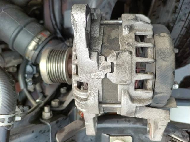 三菱ふそう　キャンター　電装系修理　リース　オルタネーター　脱落　出張　オルタネーター　ファンベルト　テンショナー　交換　佐賀県　三養基郡　みやき町　みやき