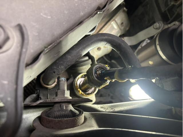 日産　エクストレイル　サスペンション・足回り修理・整備　メンテナンス　ステアリングラックブーツ　破れ　左右　保証　交換　佐賀県　三養基郡　みやき町　みやき