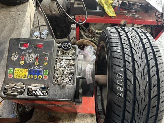 トヨタ　プリウスα　メンテナンス・日常点検　タイヤ　交換　バランス調整　佐賀県　三養基郡　みやき町　みやき