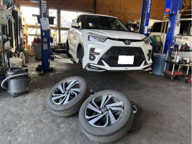 トヨタ　ライズ　Z　メンテナンス・日常点検　スタッドレスタイヤ　履き替え　空気圧調整　佐賀県　三養基郡　みやき町　みやき