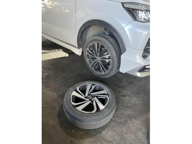 トヨタ　ライズ　Z　メンテナンス・日常点検　スタッドレスタイヤ　履き替え　空気圧調整　佐賀県　三養基郡　みやき町　みやき