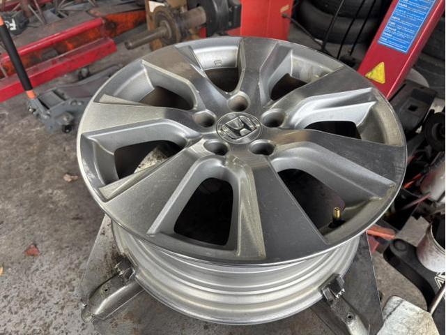 ホンダ　ジェイド　ハイブリッドX　メンテナンス・日常点検　タイヤ　交換　バランス調整　佐賀県　三養基郡　みやき町　みやき