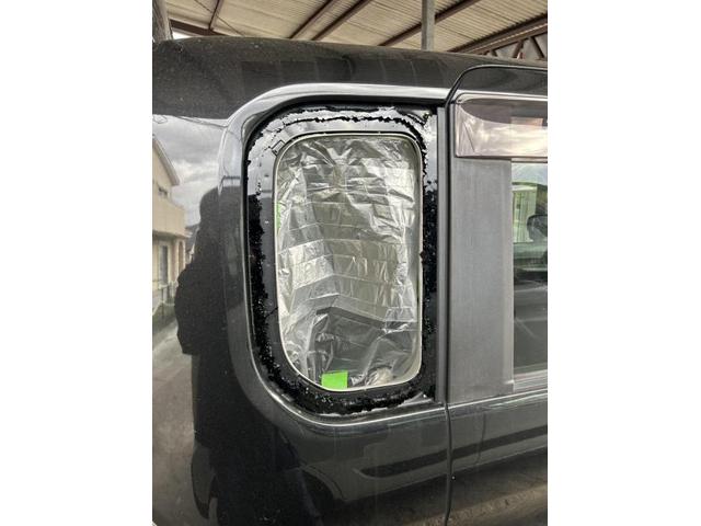 ダイハツ　タント　カスタムX　ガラス交換　保険対応　サイドウィンドウガラス　割れ　交換　佐賀県　三養基郡　みやき町　みやき