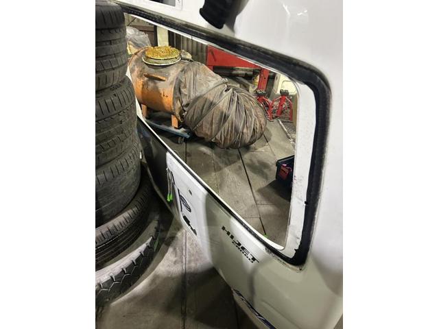 ダイハツ　ハイゼットバン　リアゲート　交換　リアガラス　脱着　佐賀県　三養基郡　みやき町　みやき