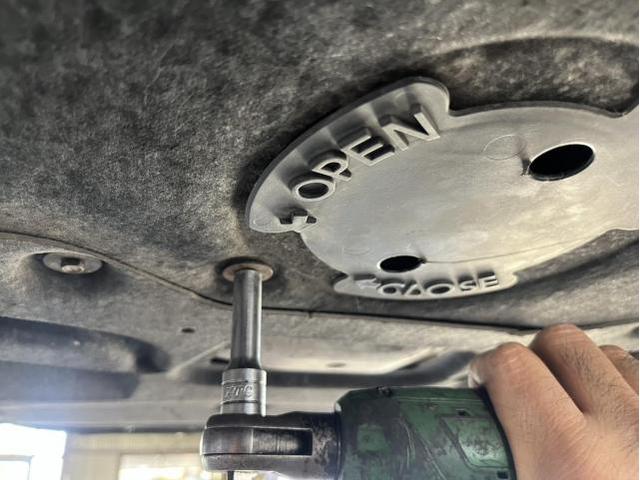 ＢＭＷ　６シリーズ　640iグランクーペ　ガソリン車用(オイル交換)　メンテナンス　エンジンオイル　交換　佐賀県　三養基郡　みやき町　みやき