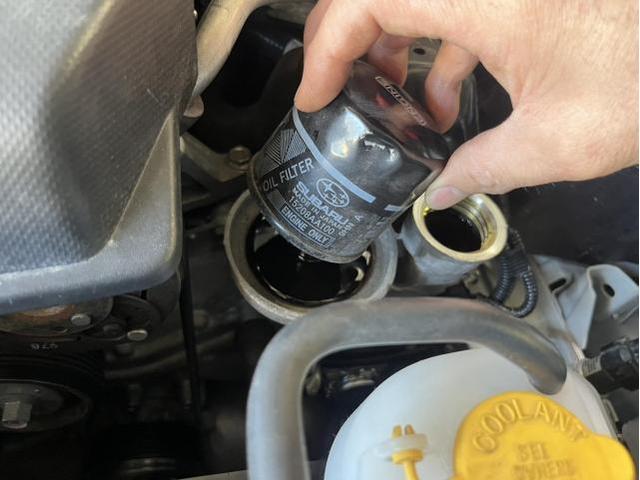 ホンダ　フィット　L　エンジン関連修理・整備　エンジン警告灯点灯　エンジン異音　オイルコントロールバルブ　エンジンオイル　オイルエレメント　交換　エンジン洗浄　佐賀県　三養基郡　みやき町　みやき