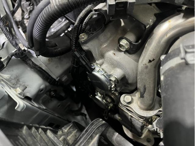 ホンダ　フィット　L　エンジン関連修理・整備　エンジン警告灯点灯　エンジン異音　オイルコントロールバルブ　エンジンオイル　オイルエレメント　交換　エンジン洗浄　佐賀県　三養基郡　みやき町　みやき