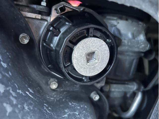 トヨタ　ヴェルファイア　2.5Z　ガソリン車用(オイル交換)　メンテナンス　エンジンオイル　オイルエレメント　交換　佐賀県　三養基郡　みやき町　みやき