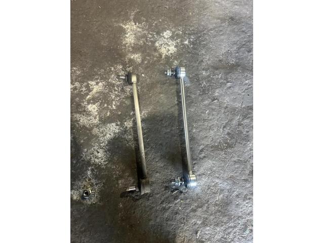 スズキ　ハスラー　Fリミテッド　車検　法定点検　分解整備　メンテナンス　スタビライザリンクロッド　ブーツ　ブレーキオイル　エンジンオイル　オイルエレメント　ラジエータキャップ　発煙筒　エアコンフィルター　交換　佐賀県　三養基郡　みやき町