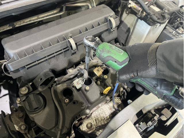 ダイハツ　ミライース　D　エンジン関連修理・整備　エンジン不調　スパークプラグ　交換　スロットルボディ洗浄　佐賀県　三養基郡　みやき町　みやき