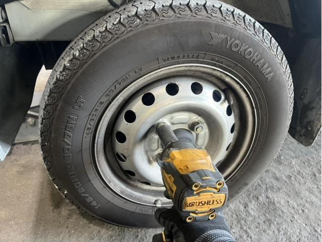 ダイハツ　ハイゼットカーゴ　メンテナンス・日常点検　スタッドレスタイヤ　履き替え　佐賀県　三養基郡　みやき町　みやき