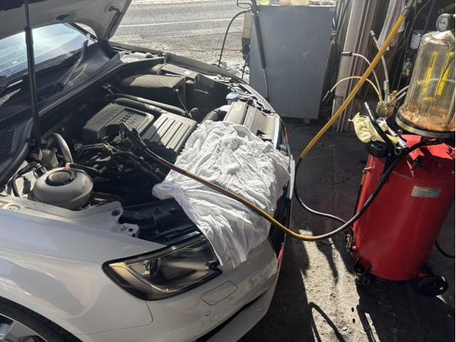 アウディ　Ａ３　ガソリン車用(オイル交換)　メンテナンス　エンジンオイル　交換　空気圧調整　佐賀県　三養基郡　みやき町　みやき