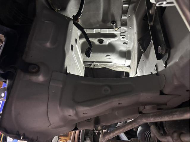 トヨタ　ハイエースバン　排気系修理・整備　チェックランプ　点灯　スピード出ない　DPF再生出来ない　タイミングベルト　エアクリーナーボックス　交換　佐賀県　三養基郡　みやき町　みやき