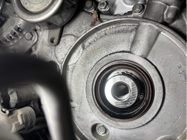 トヨタ　ハイエースバン　排気系修理・整備　チェックランプ　点灯　スピード出ない　DPF再生出来ない　タイミングベルト　エアクリーナーボックス　交換　佐賀県　三養基郡　みやき町　みやき