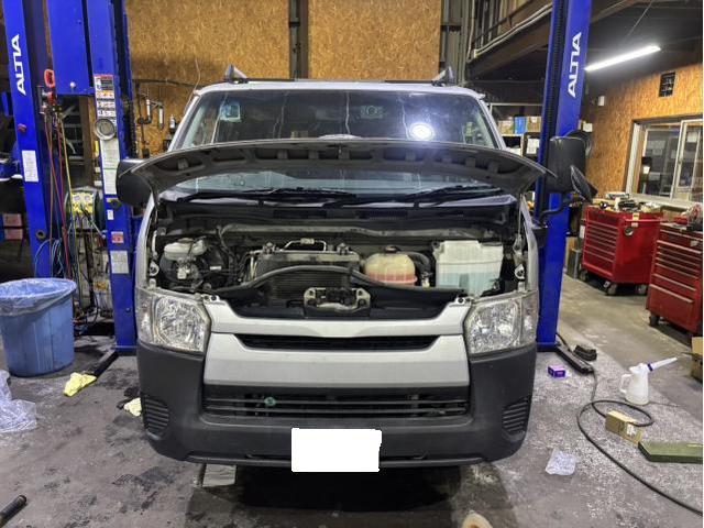 トヨタ　ハイエースバン　排気系修理・整備　チェックランプ　点灯　スピード出ない　DPF再生出来ない　タイミングベルト　エアクリーナーボックス　交換　佐賀県　三養基郡　みやき町　みやき