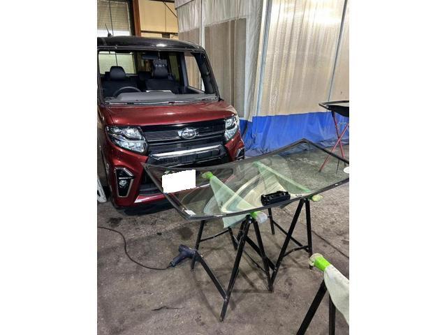 ダイハツ　タント　カスタムRS　ガラス交換　飛び石　キズ　保険対応　フロントガラス　交換　佐賀県　三養基郡　みやき町　みやき