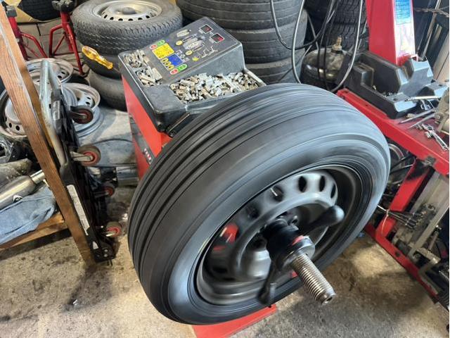 トヨタ　シエンタ　G　メンテナンス・日常点検　リース　6ヶ月点検　タイヤ　交換　バランス調整　佐賀県　三養基郡　みやき町　みやき