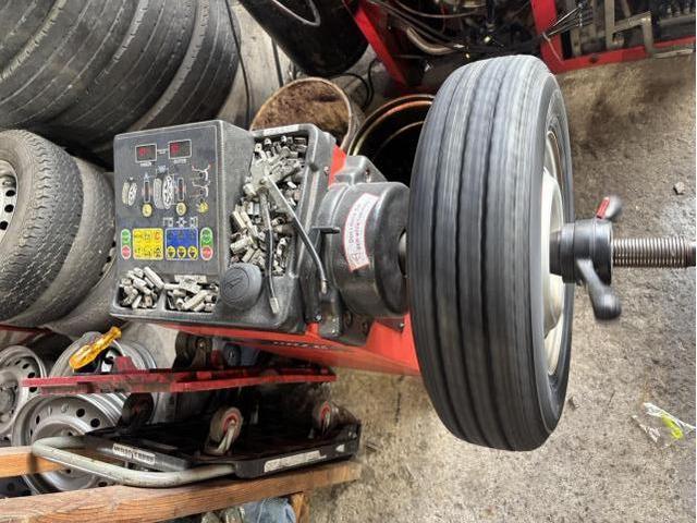 ダイハツ　ハイゼットカーゴ　バースト　タイヤ　交換　バランス調整　佐賀県　三養基郡　みやき町　みやき