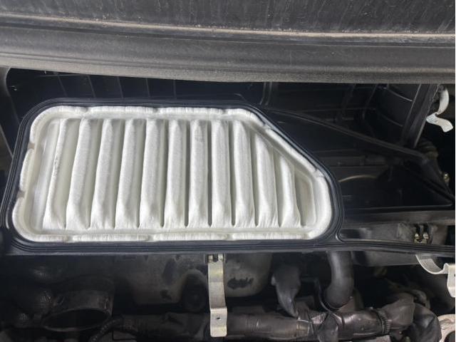 トヨタ　ピクシスエポック　X　SAⅢ　メンテナンス・日常点検　リース　6ヶ月点検　キーレス電池　ワイパーゴム　発煙筒　エアコンフィルター　CVTオイル　バッテリー　スパークプラグ　エアーエレメント　オルタネーターベルト　エアコンベルト　交換