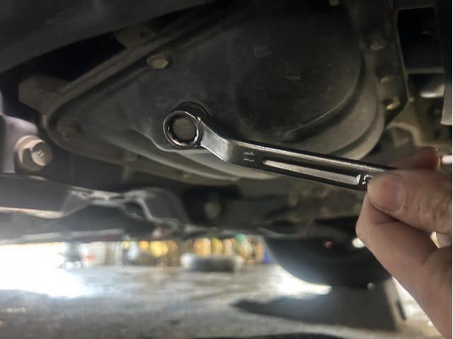 トヨタ　カローラフィールダー　ハイブリッド　ガソリン車用(オイル交換)　メンテナンス　エンジンオイル　オイルエレメント　交換　佐賀県　三養基郡　みやき町　みやき