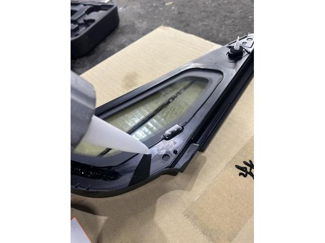 日産　ノート　X　ガラス交換　左　フロント　ベンチガラス　割れた　交換　佐賀県　三養基郡　みやき町　みやき