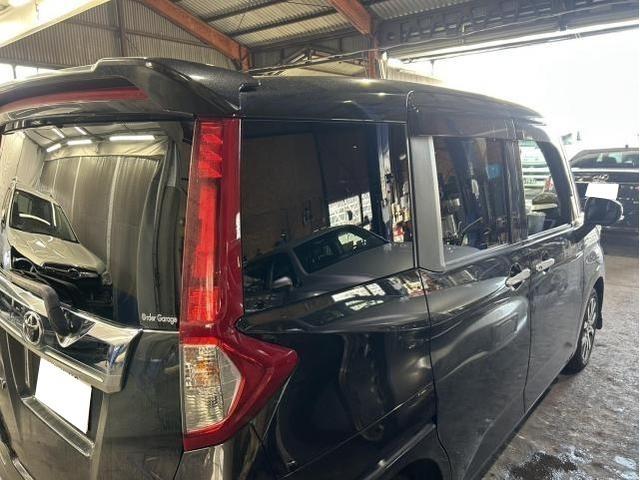 トヨタ　ルーミー　カスタムG-T　カーフィルム、フィルムゴースト　IR断熱ブラックフィルム1％　
トルネードカッティング処理　佐賀県　三養基郡　みやき町　みやき　