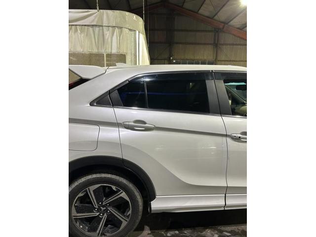 三菱　エクリプスクロスＰＨＥＶ　P　カーフィルム　リアガラス　一面　IR断熱スモークフィルム5％　施工　佐賀県　三養基郡　みやき町　みやき