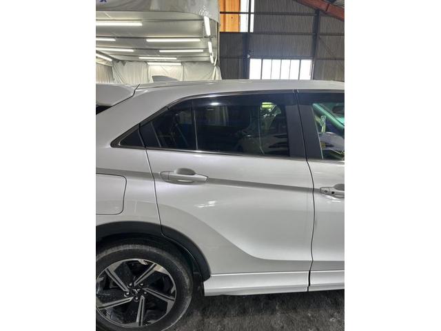 三菱　エクリプスクロスＰＨＥＶ　P　カーフィルム　リアガラス　一面　IR断熱スモークフィルム5％　施工　佐賀県　三養基郡　みやき町　みやき