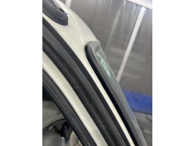 ダイハツ　ハイゼットカーゴ　鈑金塗装　ガラス外し　佐賀県　三養基郡　みやき町　みやき