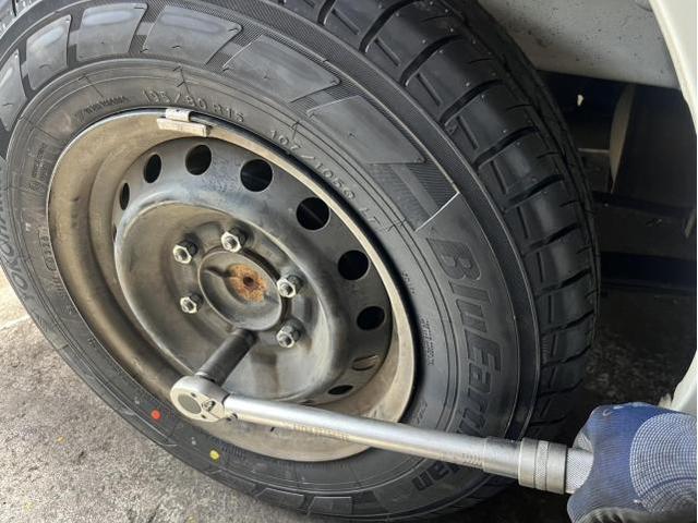 トヨタ　ハイエースバン　メンテナンス・日常点検　リース　12ヵ月点検　ドライブマルチベルト　ATFオイル　エアコンフィルター　タイヤ　交換　バランス調整　佐賀県　三養基郡　みやき町　みやき