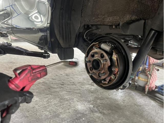 トヨタ　エスクァイア　Gi　車検　法定点検　分解整備　メンテナンス　エンジンオイル　フロント　ブレーキパッド　交換　佐賀県　三養基郡　みやき町　みやき