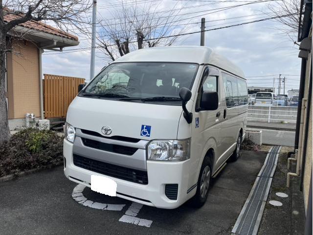 トヨタ　ハイエースバン　タイヤ交換　リース　パンク　佐賀県　三養基郡　みやき町　みやき