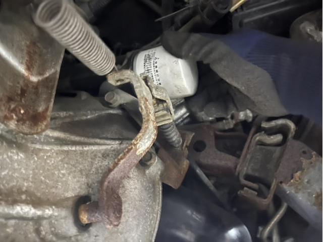 三菱　ミニキャブトラック　車検　法定点検　分解整備　メンテナンス　エンジンオイル　オイルエレメント　交換　佐賀県　三養基郡　みやき町　みやき