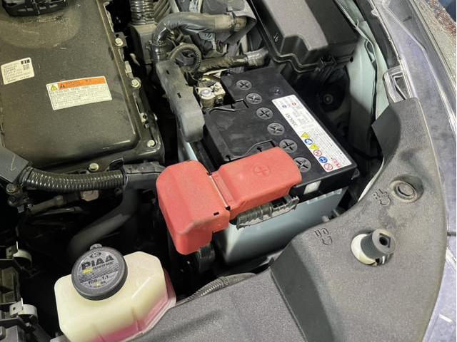 トヨタ　プリウス　S　メンテナンス・日常点検　3ヵ月点検　リース　バッテリー　スパークプラグ　交換　佐賀県　三養基郡　みやき町　みやき