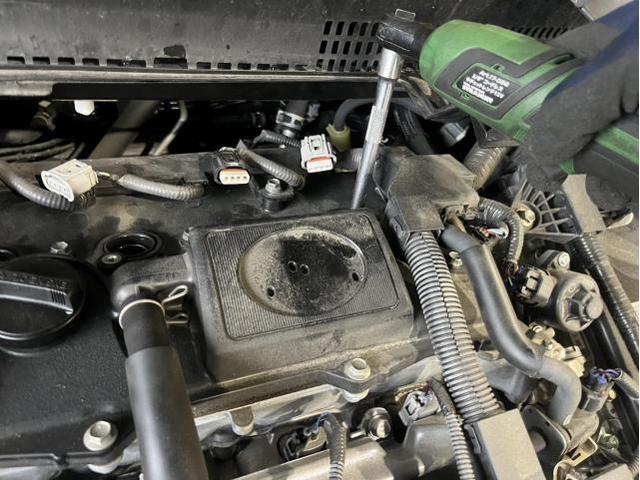 トヨタ　プリウス　S　メンテナンス・日常点検　3ヵ月点検　リース　バッテリー　スパークプラグ　交換　佐賀県　三養基郡　みやき町　みやき