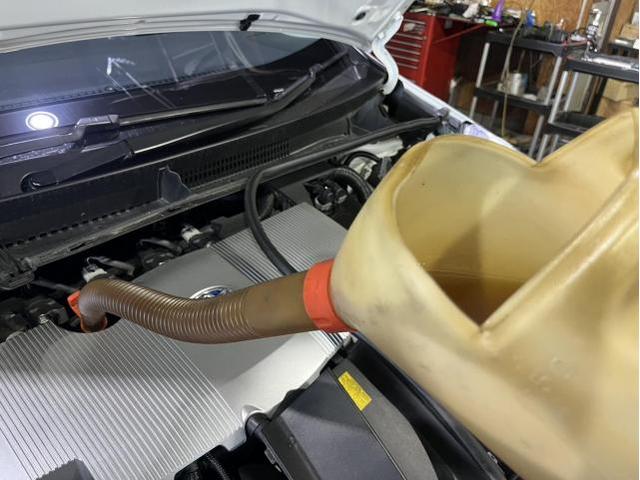 トヨタ　プリウス　車検　法定点検　分解整備　メンテナンス　エンジンオイル　ミッションオイル　ブレーキフルード　交換　佐賀県　三養基郡　みやき町　みやき