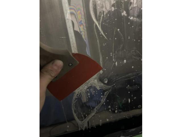 トヨタ　シエンタ　カーフィルム、フィルムゴースト IR断熱スモークフィルム　5％　ドット対応　トルネードカッティング処理　熱成型処理　佐賀県　三養基郡　みやき町　みやき