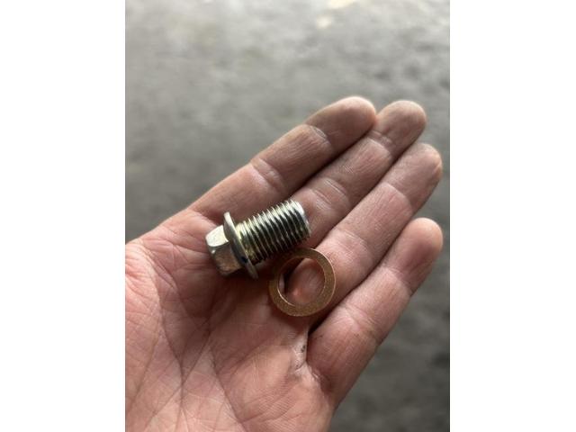 スズキ　スペーシア　ハイブリッドXS　ガソリン車用(オイル交換)　メンテナンス　エンジンオイル　交換　佐賀県　三養基郡　みやき町　みやき