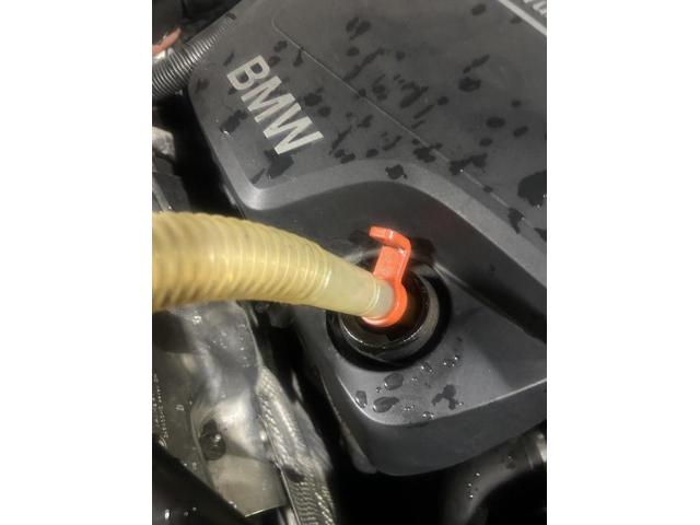 ＢＭＷ　５シリーズ　523iハイラインパッケージ　ガソリン車用(オイル交換)　メンテナンス　エンジンオイル　交換　佐賀県　三養基郡　みやき町　みやき