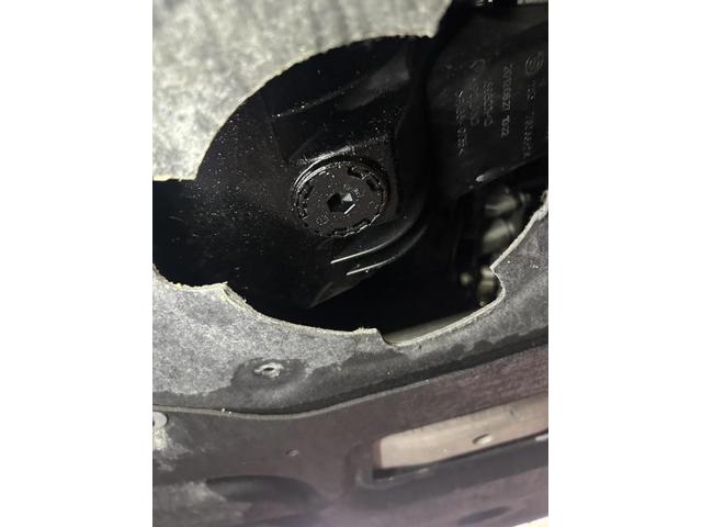 ＢＭＷ　５シリーズ　523iハイラインパッケージ　ガソリン車用(オイル交換)　メンテナンス　エンジンオイル　交換　佐賀県　三養基郡　みやき町　みやき