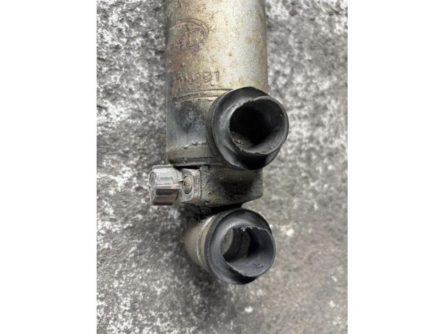 トヨタ　ハイエースバン　DX　サスペンション・足回り修理・整備　異音　リアショック　ブッシュ　摩擦　リアショックアブソーバー　交換　佐賀県　三養基郡　みやき町　みやき