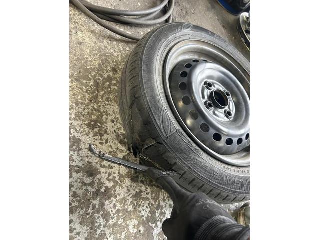 ホンダ　Ｎ－ＢＯＸ　G　タイヤ交換　バースト　タイヤ　交換　バランス調整　佐賀県　三養基郡　みやき町　みやき