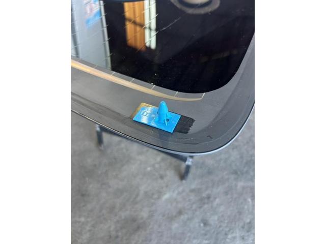 トヨタ　ハイエースバン　DX　ガラス脱着　リアゲート　交換　リアガラス　脱着　佐賀県　三養基郡　みやき町　みやき