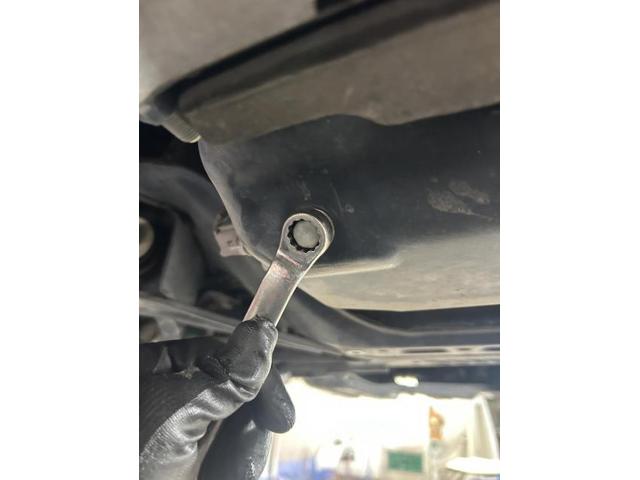 トヨタ　ハイエースバン　DX　車検　法定点検　分解整備　メンテナンス　エンジンオイル　オイルエレメント　交換　佐賀県　三養基郡　みやき町　みやき